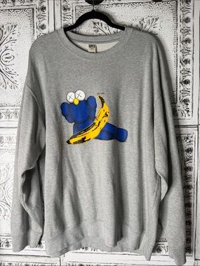 Uniqlo Gray Crewneck Sweatshirt with Blue Bear and Yellow Banana Graphic